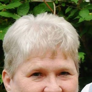 Meet your Posher, Becky